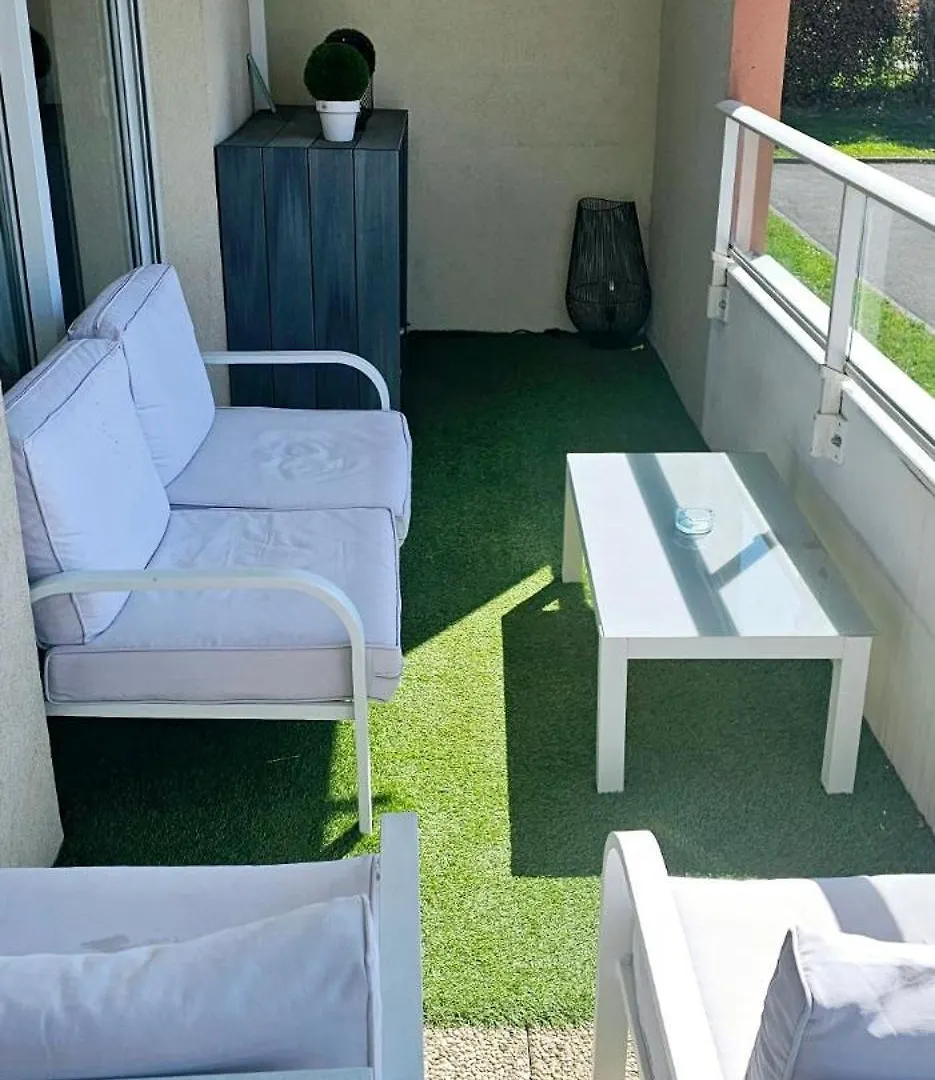 Apartment Appartement Entier Avec Terrasse Eybens Frankreich